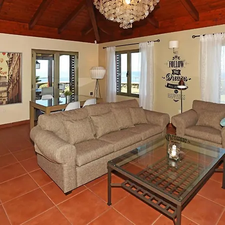 Los Alisios Holiday home